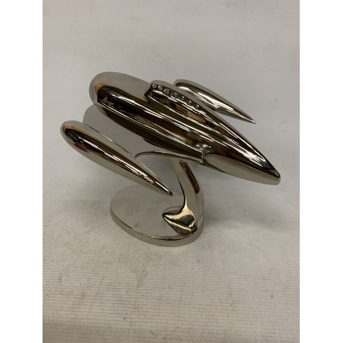 45 - A CHROME FLASH GORDON SPACESHIP, HEIGHT 19CM, HEIGHT 25CM