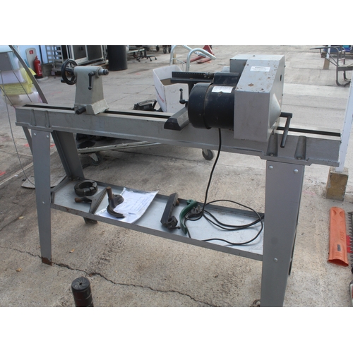 1 - A DRAPER WOOD LATHE IN WORKING ORDER  NO VAT