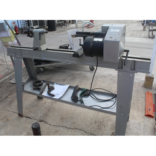 1 - A DRAPER WOOD LATHE IN WORKING ORDER  NO VAT