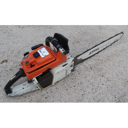 17 - A STIHL O41 AV CHAINSAW  NO VAT