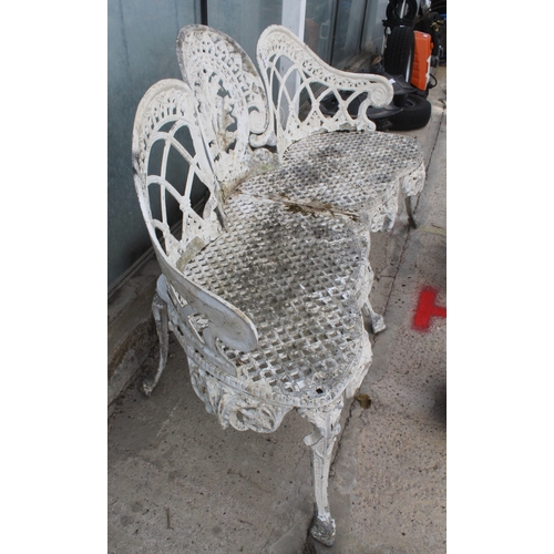 54 - A VINTAGE GARDEN BENCH  NO VAT