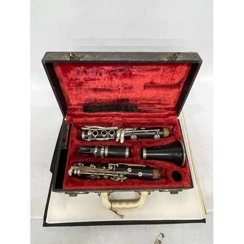 12 - AN ARBITER ROSSINI CLARINET IN A FITTED CASE