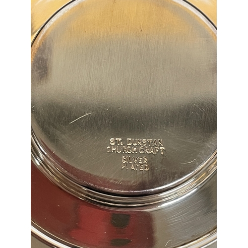 20 - A ROYAL DOULTON SILVER PLATED COMMUNION SET IN A FITTED CASE
