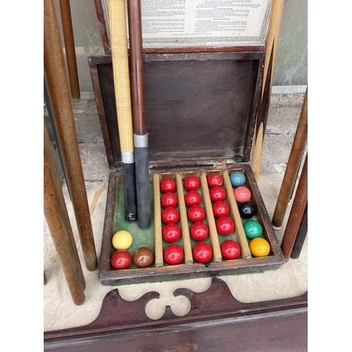 A LARGE ASSORTMENT OF VINTAGE SNOOKER ITEMS TO INCLUDE A SCORE BOARD ...