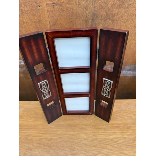 2519 - AN OAK SMALL SIDE TABLE WITH SINGLE DRAWER, 24