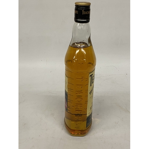 313 - A 70CL BOTTLE OF TEACHERS HIGHLAND CREAM BLENDED SCOTCH WHISKY