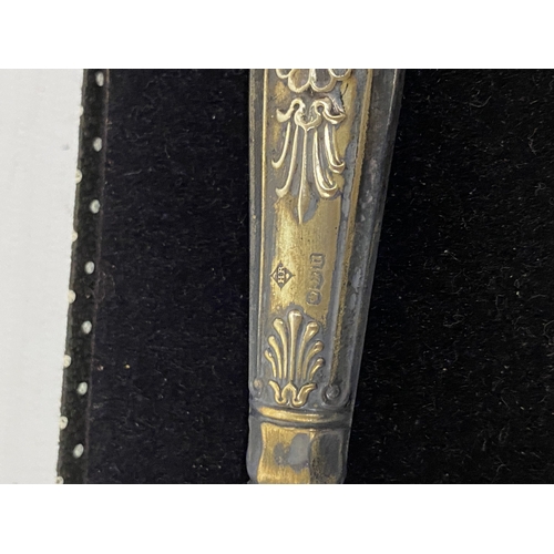 92 - A SILVER HANDLE CAKE KNIFE