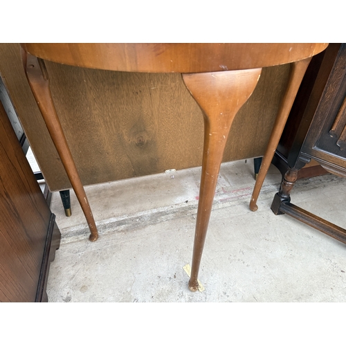 2600 - A DEMI LUNE HALL TABLE