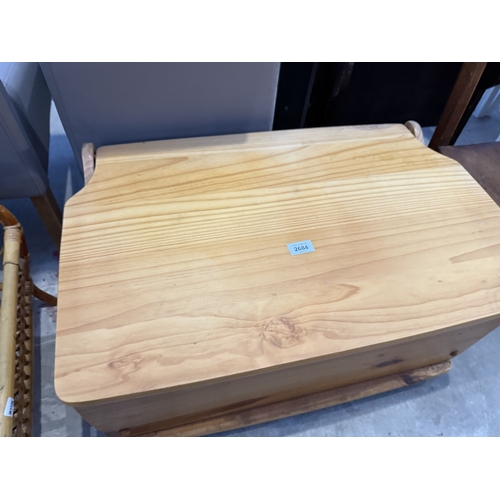 2684 - A PINE BLANKET CHEST, 28.5