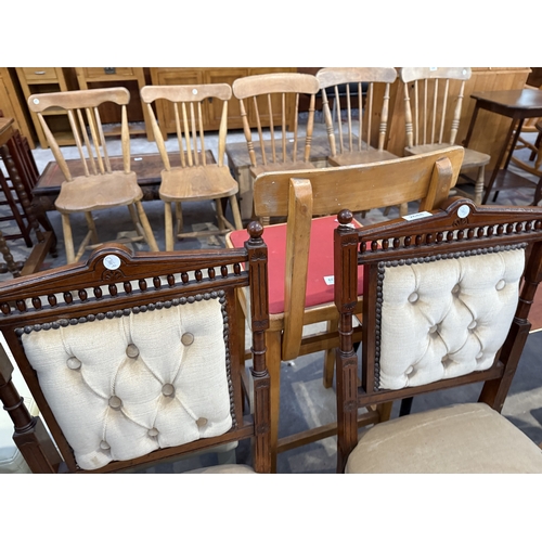 2688 - A PAIR OF EDWARDIAN MAHOGANY BUTTON BACK DINING CHAIRS