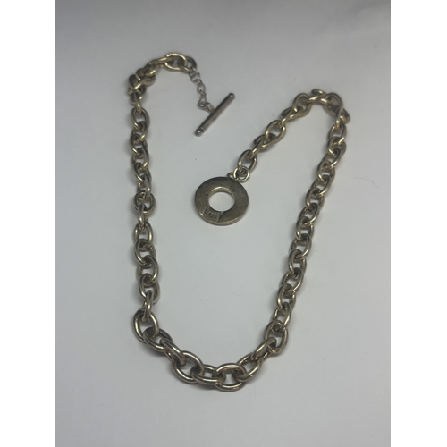 528 - A HEAVY SILVER T BAR NECK CHAIN GROSS WEIGHT 41.27 GRAMS