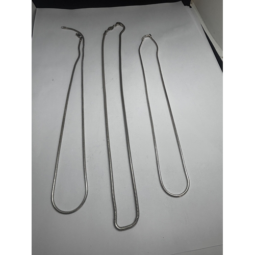 752 - THREE SILVER NECKLACES GROSS WEIGHT 32.09 GRAMS