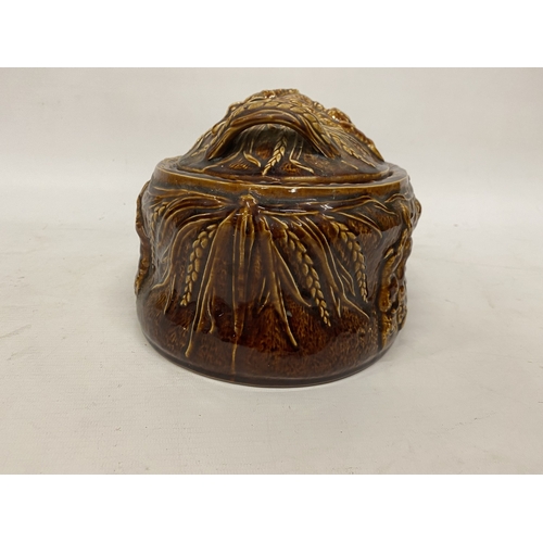 184 - A PORTMEIRION OVEN TO TABLE LIDDED DISH WITH DEER, PHEASANT AND RABBIT DECORATION