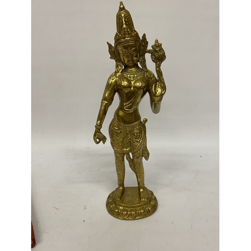 185 - A LARGE SCUPLTURE OF 