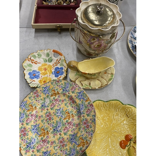 212 - A QUANTITY OF CERAMICS TO INCLUDE SYLVAC, CARLTON WARE, ETC