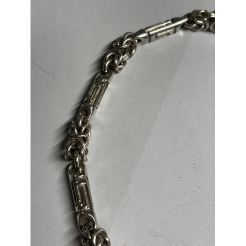 788 - A HEAVY SILVER NECKLACE LENGTH 16 INCHES GROSS WEIGHT 58.9 GRAMS