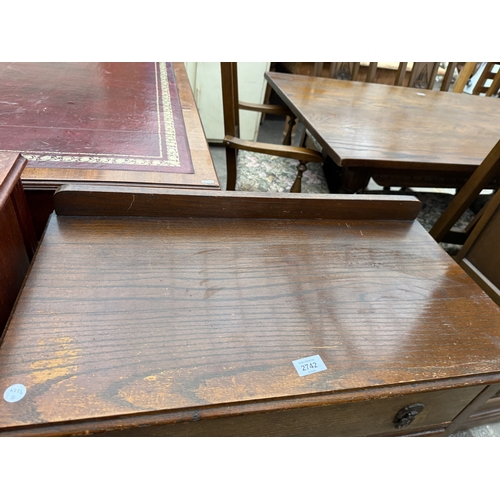 2742 - A MID 20TH CENTURY OAK CHEST OF THREE DRAWERS, 29
