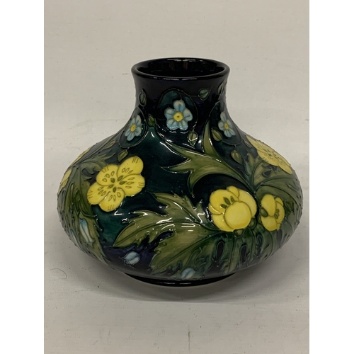405 - A MOORCROFT BUTTERCUP SQUAT FORM VASE, HEIGHT APPROXIMATELY 28CM