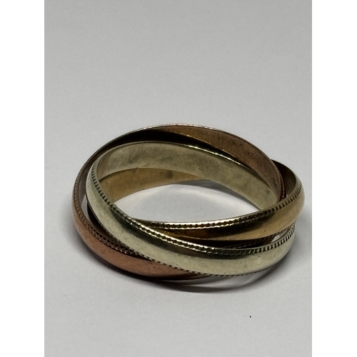531 - A MARKED 9 CARAT GOLD THREE COLOUR RUSSIAN THREE BAND RING SIZE P GROSS WEIGHT 4.18 GRAMS