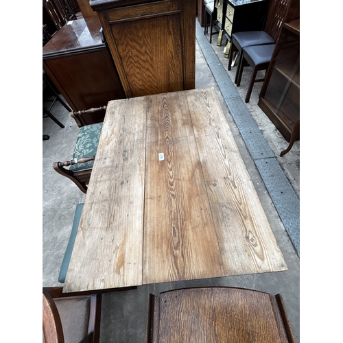 2627 - A PINE KITCHEN TABLE ON TAPERING LEGS, 36