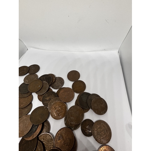 341 - A QUANTITY OF HALF PENNIES