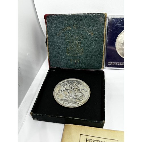 353 - THREE BOXED CROWNS TO INCLUDE TWO FESTIVAL OF BRITAIN AND A CHURCHILL