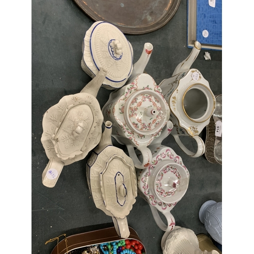 913 - FIVE VINTAGE TEAPOTS TO INCLUDE TWO PARIAN WARE AND A PARIAN WARE SUGAR BOWL