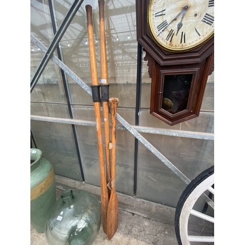 1528 - THREE VARIOUS VINTAGE WOODEN BOAT ORES
