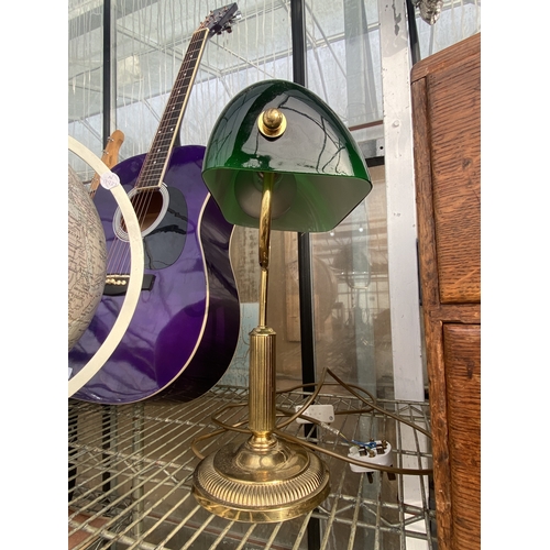1601 - A BRASS BANKERS LAMP WITH GREEN GLASS SHADE