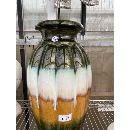 1637 - A WEST GERMAN GLAZED CERAMIC VASE