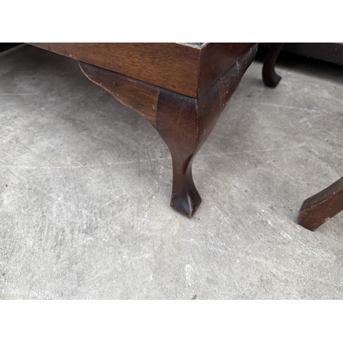 2700 - A MID 20TH CENTURY MAHOGANY CHEST OF FOUR DRAWERS, 30