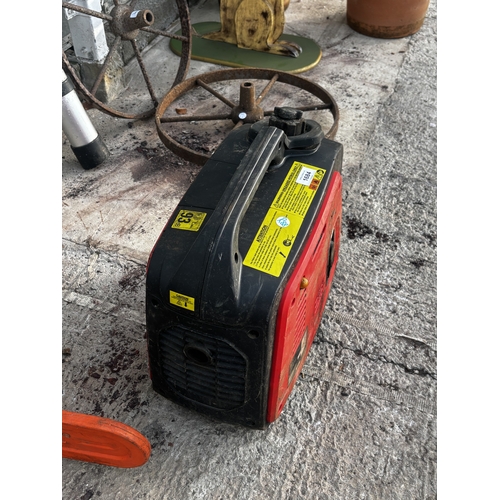 1684 - A CLARKE POWER 1100W INVERTOR GENERATOR