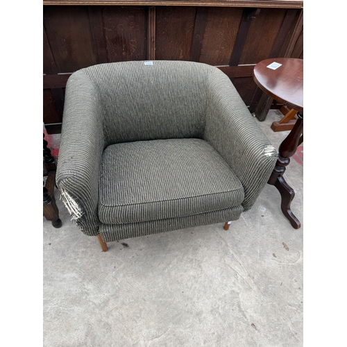 2724 - A RETRO CLUB CHAIR ON TAPERING LEGS