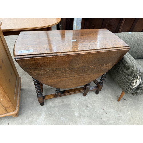 2725 - AN EARLY 20TH CENTURY OVAL OAK DINING TABLE ON BARLEY TWIST LEGS, 46