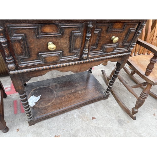2736 - AN EARLY 20TH CENTURY OAK JACOBEAN STYLE DRESSER WITH PLATE RACK AND POT BOARD, 36