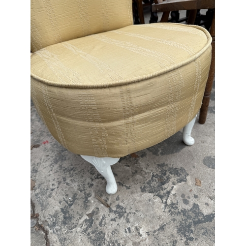 2771 - A BEDROOM CHAIR ON FRONT CABRIOLE LEGS