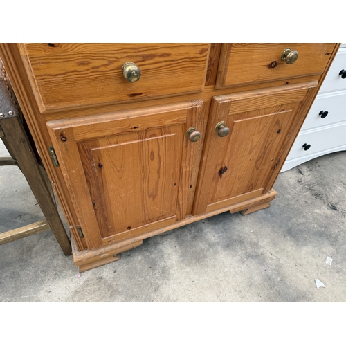 2816 - A PINE KITCHEN DRESSER WITH PLATE RACK, 36