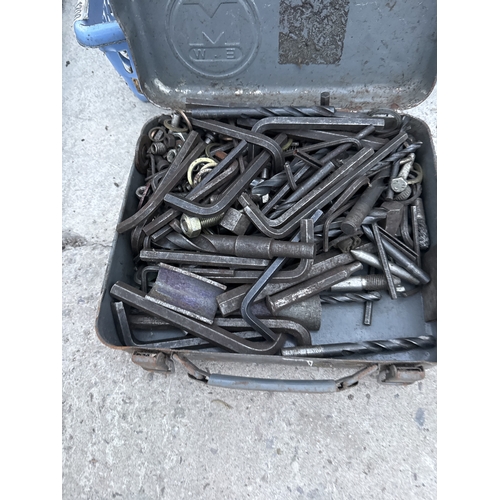 1706 - AN ASSORTMENT OF TOOLS TO INCLUDE MOLE GRIPS AND ALLAN KEYS ETC