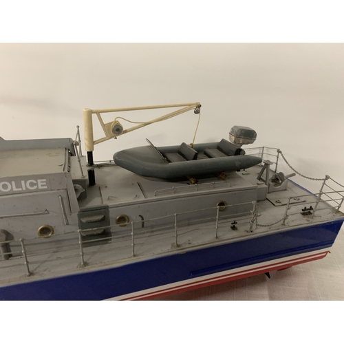 308 - A LARGE MODEL OF A POLICE COASTGUARD BOAT, LENGTH 92CM, HEIGHT 43CM