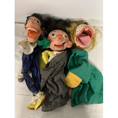324 - THREE VENTRILOQUOISTS DUMMIES TO INCLUDE LION AND TWO MALES (ONE A/F)