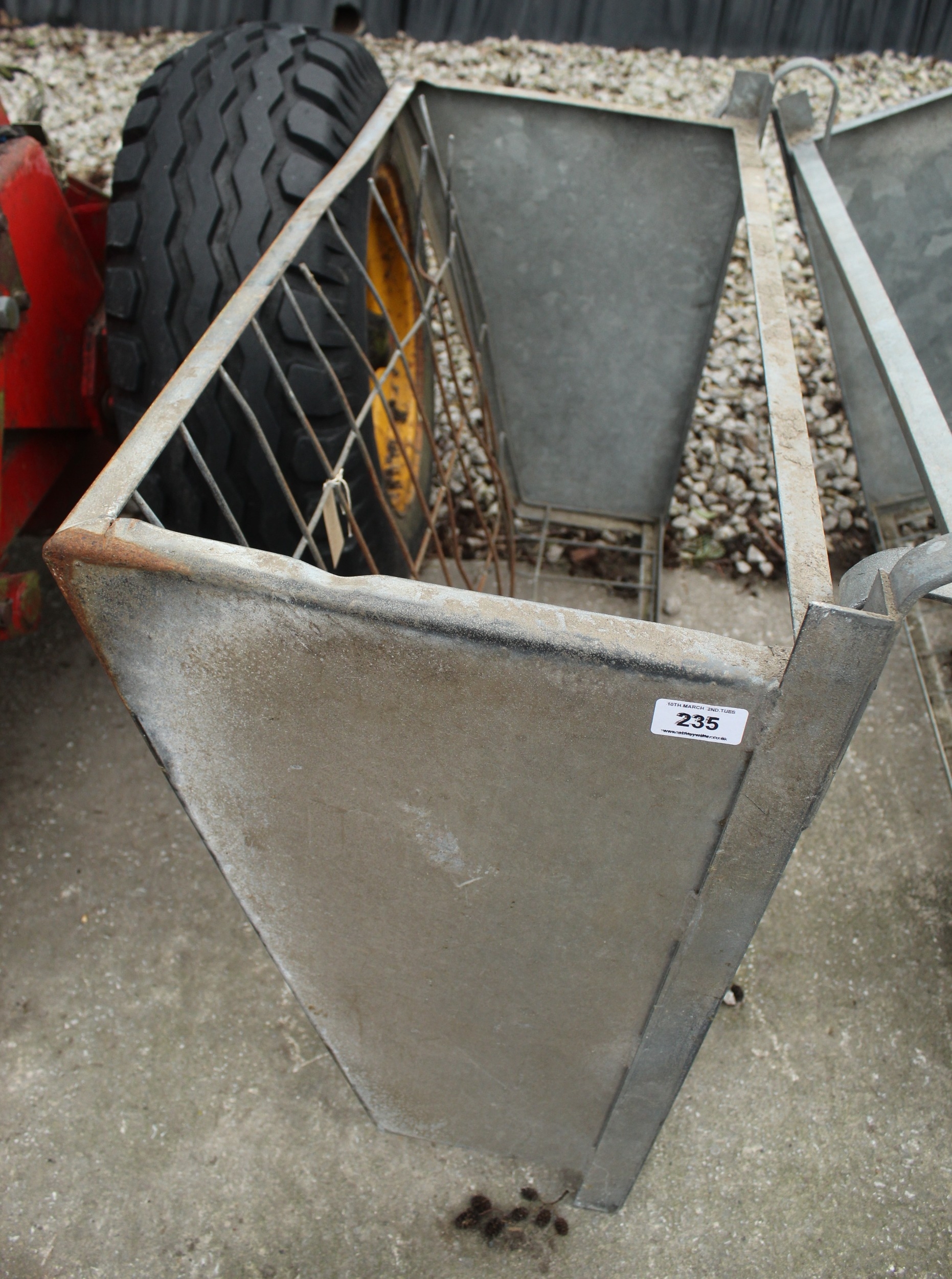 A 3' G.I. HAY MANGER NO VAT