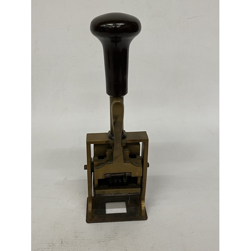 Lot 33        
