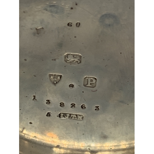 580 - A HALLMARKED CHESTER SILVER CENTRE SECONDS CHRONOGRAPH WRIST WATCH WITH WHITE ENAMEL FACE, ROMAN NUM... 