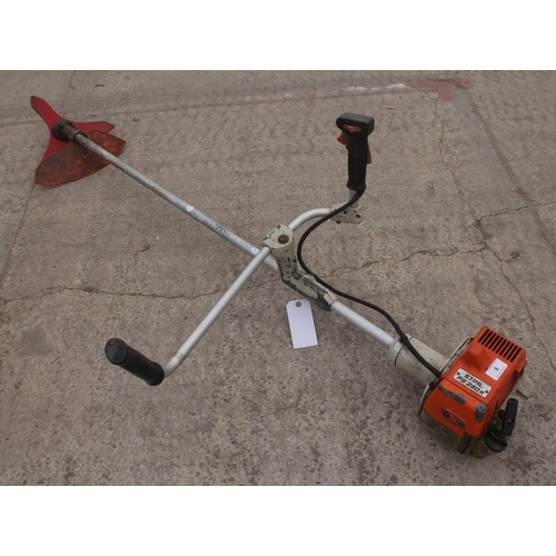Lot 8         