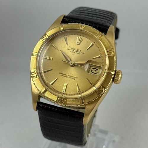 303 - A GENTLEMAN'S 1959 ROLEX DATEJUST TURNOGRAPH THUNDERBIRD 6609 WRISTWATCH, 18 CARAT YELLOW GOLD CASE,... 