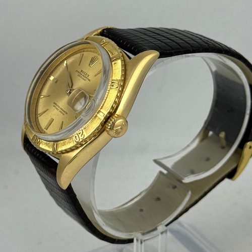 303 - A GENTLEMAN'S 1959 ROLEX DATEJUST TURNOGRAPH THUNDERBIRD 6609 WRISTWATCH, 18 CARAT YELLOW GOLD CASE,... 