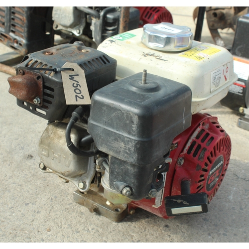 A HONDA GX120 ENGINE + VAT