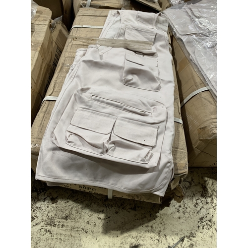3865 - FIFTY BEIGE FLY FISHING VESTS SIZE XL