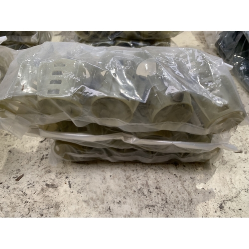 3927 - THIRTY 45 GRAM SALE FIN IMPACT FEEDERS