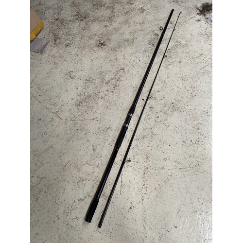 3942 - TWENTY FIVE 9-12FT 3LB PIKE RODS